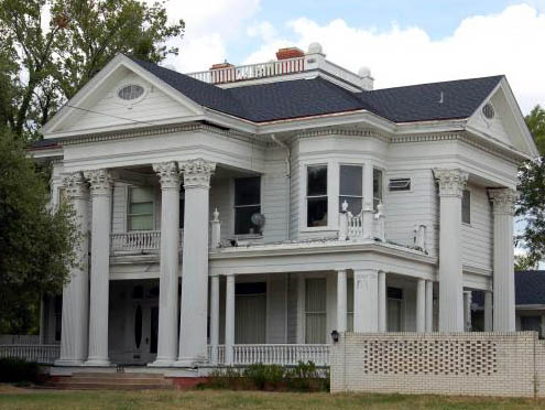 Photo of Onah Ward Astin home in historic Bryan Texas