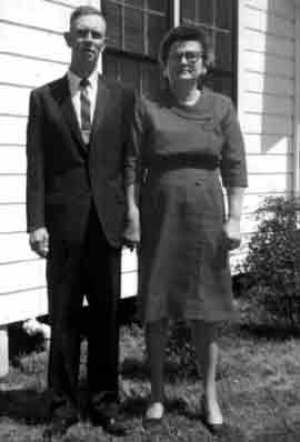 Roland Guy and Hazel Pauline McCarver Turnipseed of Alto Springs Texas